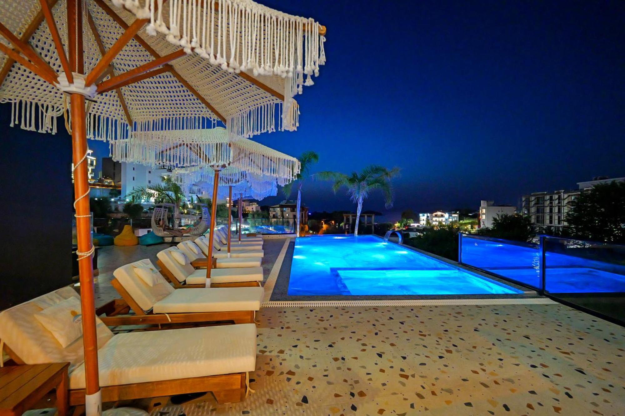 Sunlight Hotel 4*